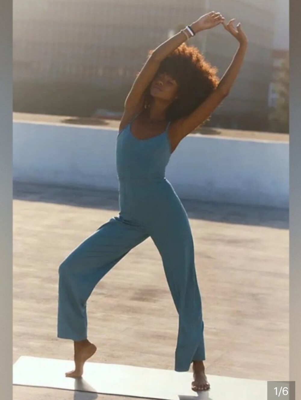 NWOT)"UP AT NIGHT ONSIE" BY "FREE PEOPLE MOVEMENT" 💙💚